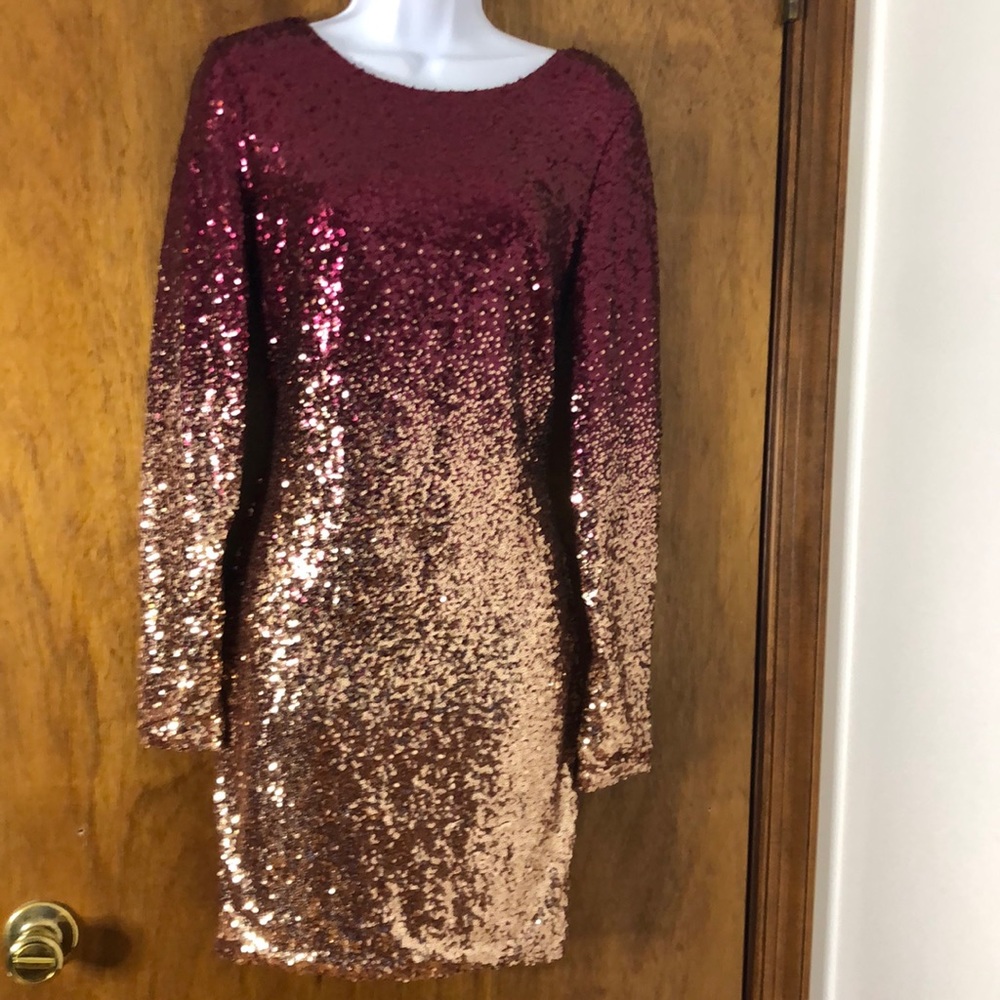 Burgundy/gold long sleeve sequin dress